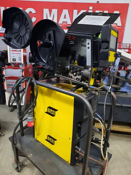 Esab Aristo Mig 4001i Sinerjik Pulse Fonksiyonlu Gazaltı Kaynak Makinesi